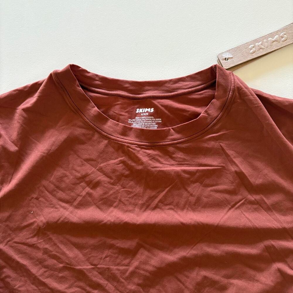 NWT Skims Fits Everybody Short Sleeve - Picture 2 of 3